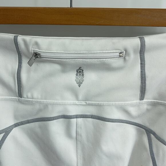 Free People Movement You're A Peach ruched ankle athletic7/8 cropped leggings L - Picture 6 of 7